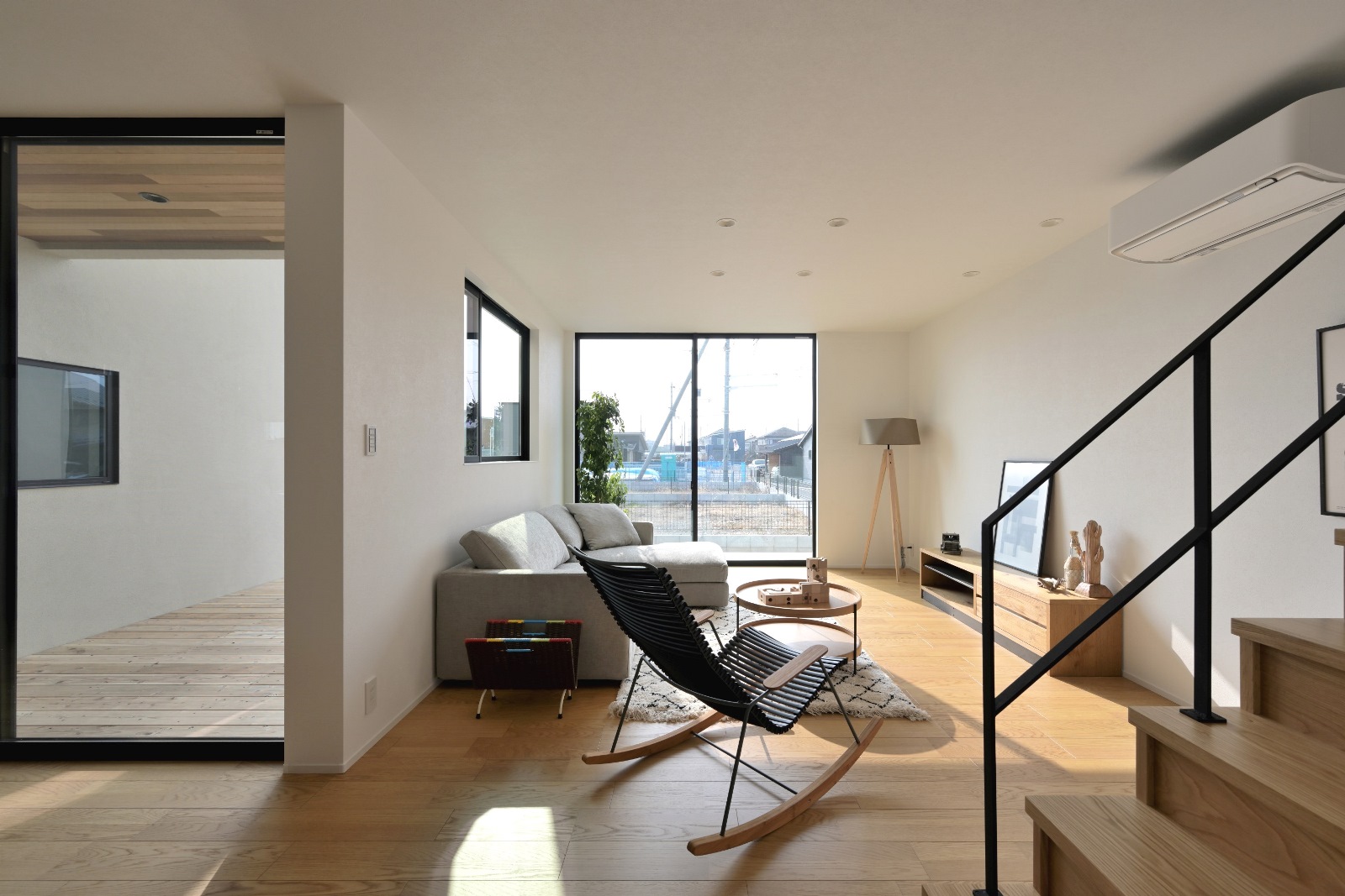 ビルトインガレージのある家